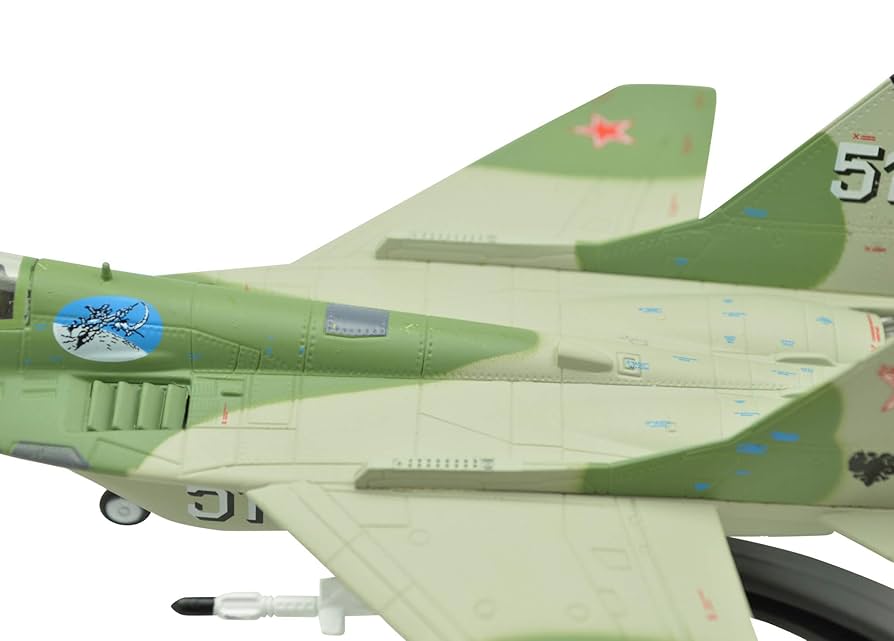 Amazon | TANG DYNASTY(TM) 1/100 MIG-29 ミグ29 戦闘機 攻撃機